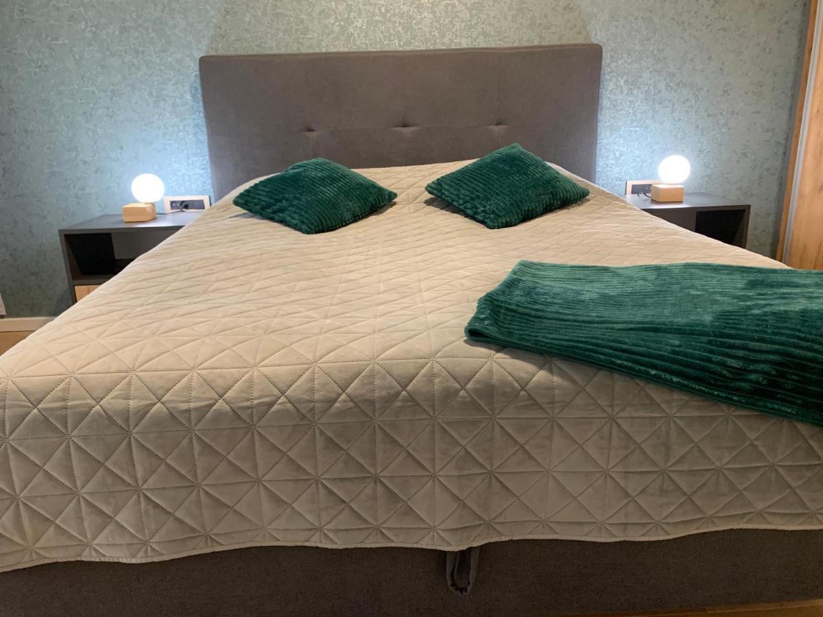 Park Lake Suite Тузла Экстерьер фото
