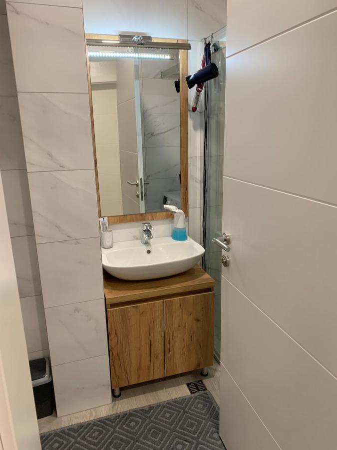 Park Lake Suite Тузла Экстерьер фото